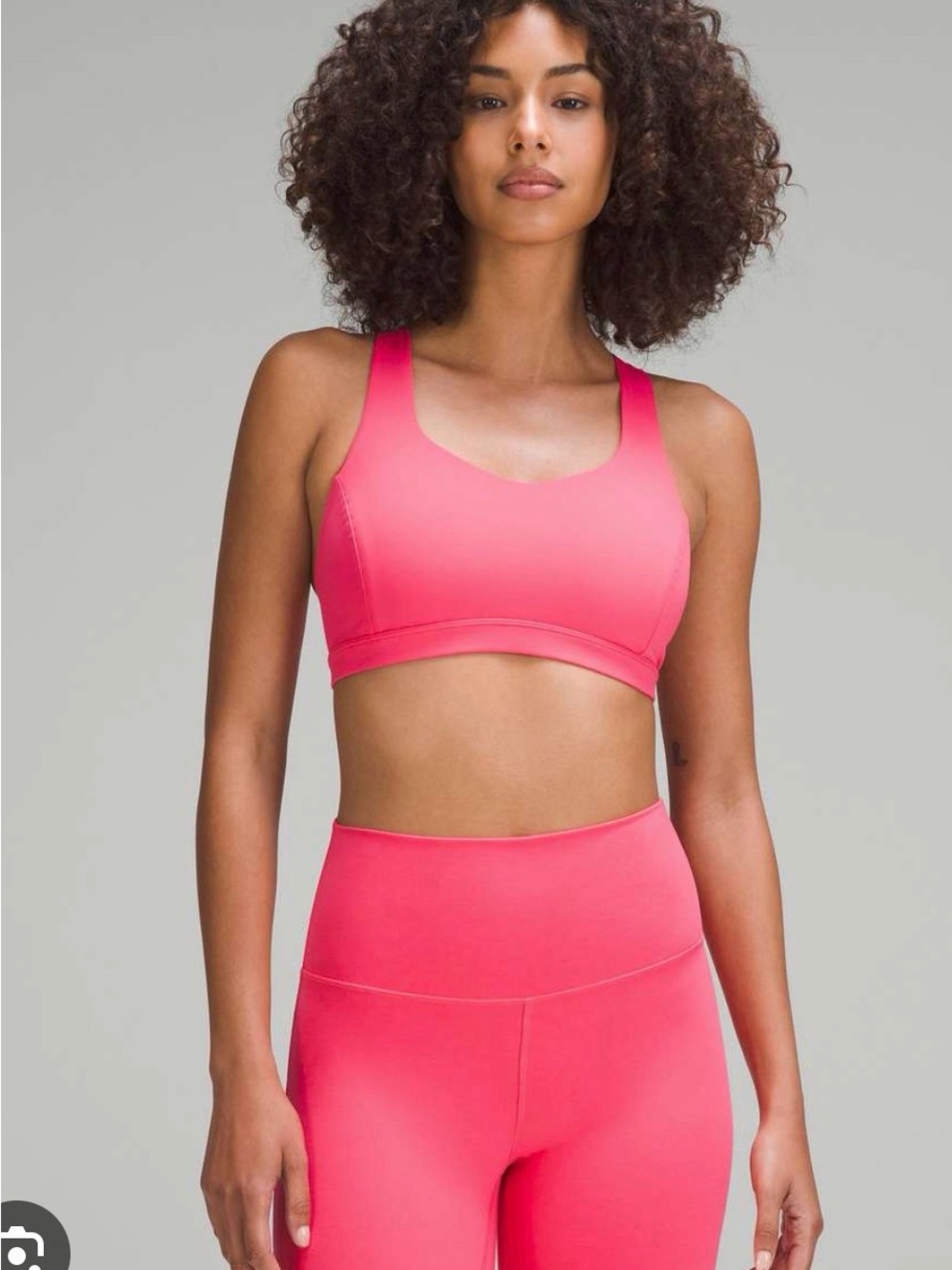 lululemon athletica free to be serene lipgloss Pink Sports Bra size 12